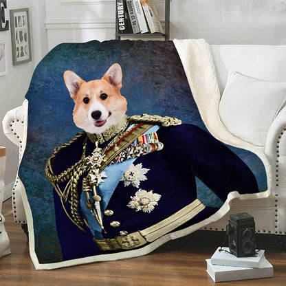 Personalize Your Pet In A Royal Look